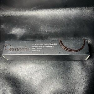 Osmosis Flawless Concealer